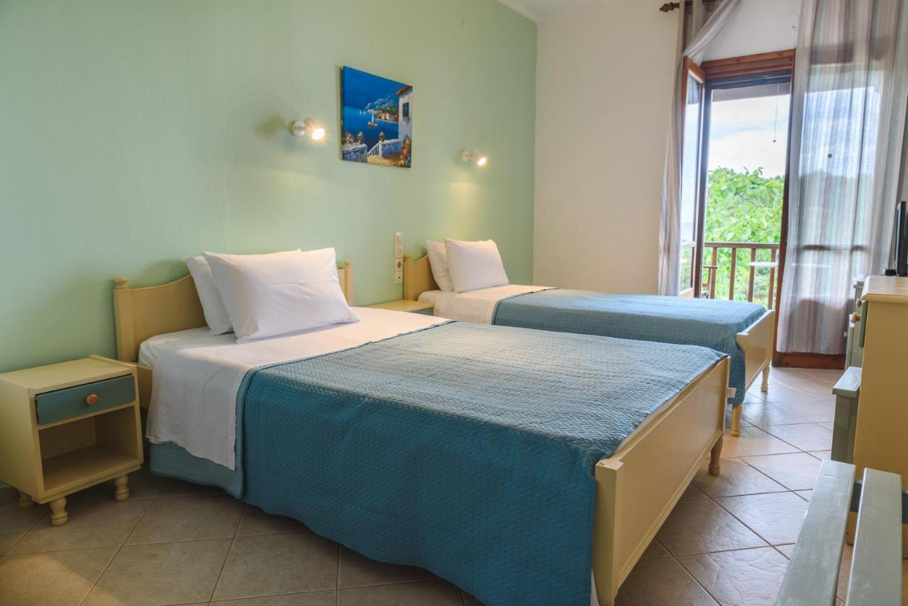 Studios Avra Agios Georgios  Екстер'єр фото
