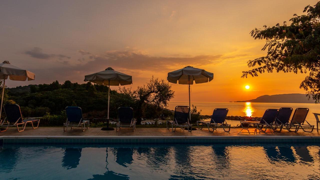 Studios Avra Agios Georgios  Екстер'єр фото