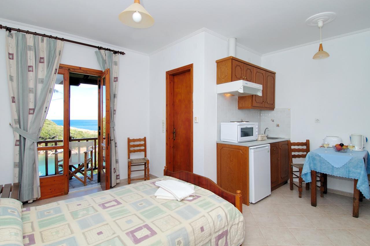 Studios Avra Agios Georgios  Екстер'єр фото