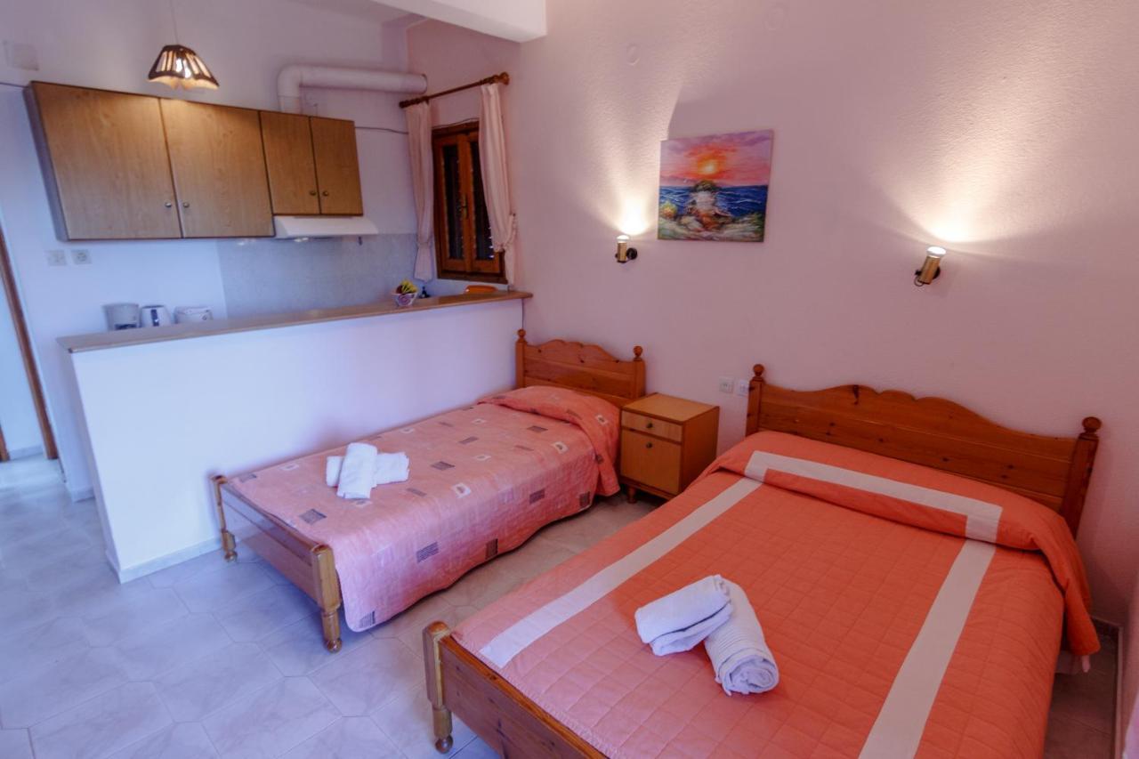 Studios Avra Agios Georgios  Екстер'єр фото