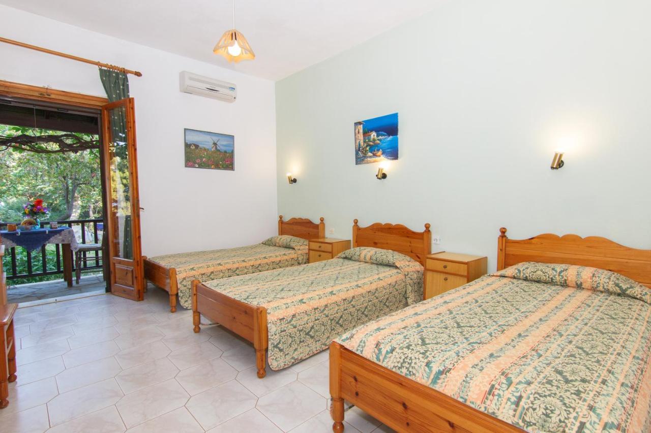 Studios Avra Agios Georgios  Екстер'єр фото