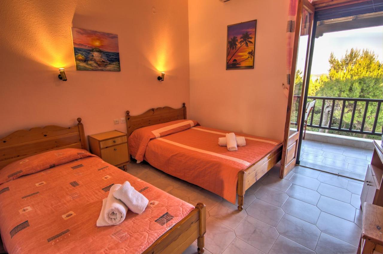 Studios Avra Agios Georgios  Екстер'єр фото