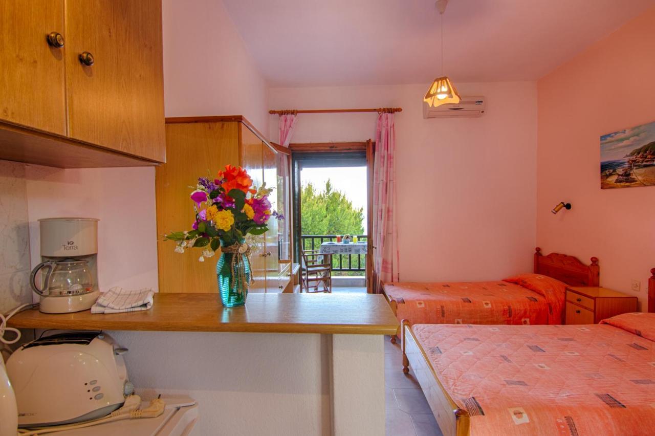Studios Avra Agios Georgios  Екстер'єр фото